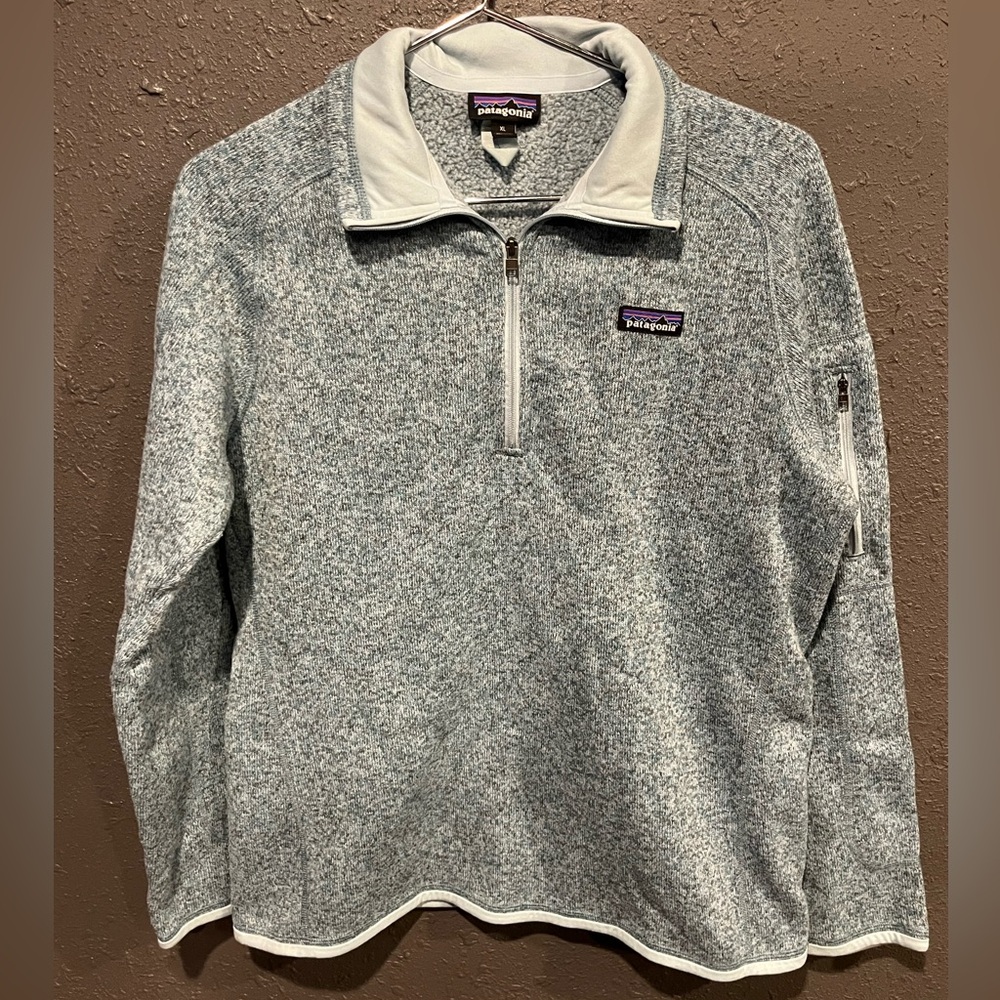 Patagonia blue quarter zip sweatshirt in great condition.